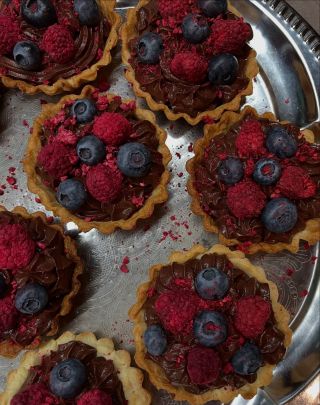 Tartaletky s krémem z naší čokošky už na vás čekají… Přijďte si k nám osladit den❤️